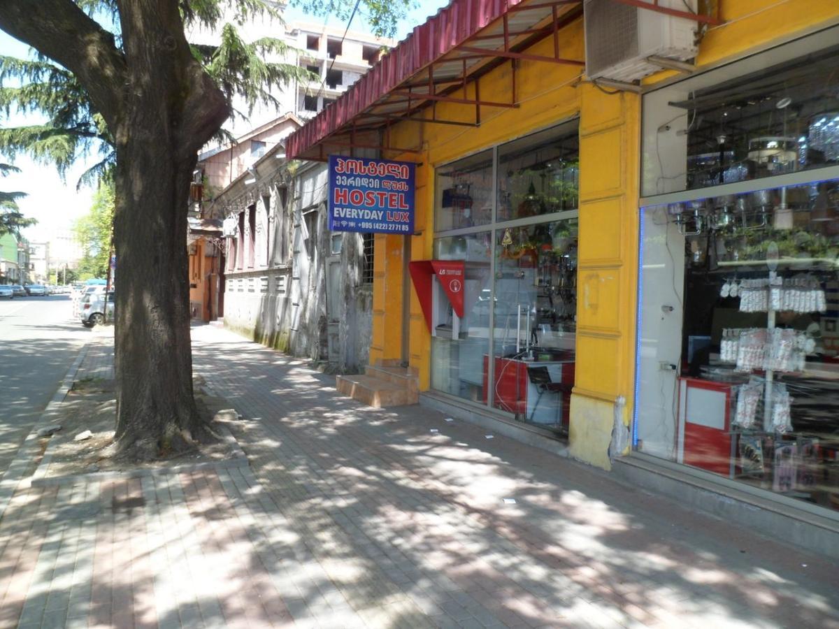 Everyday Cat Hostel Μπατούμι Εξωτερικό φωτογραφία